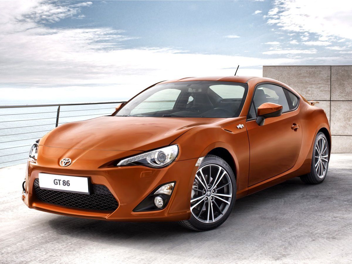 Тойота gt86 белая