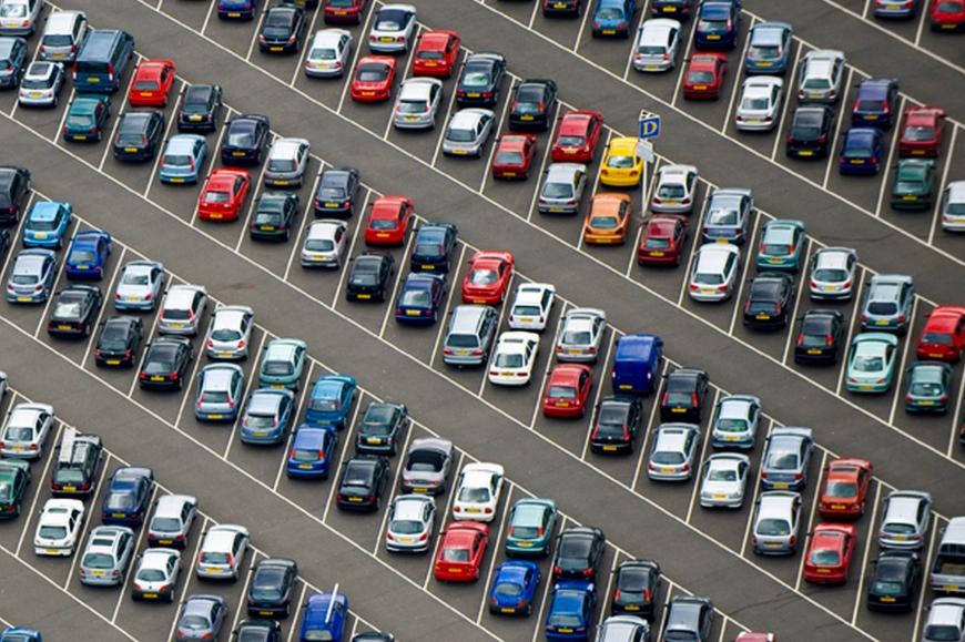 Продажи новых машин в мире снизились на 1% по итогам 2022 года