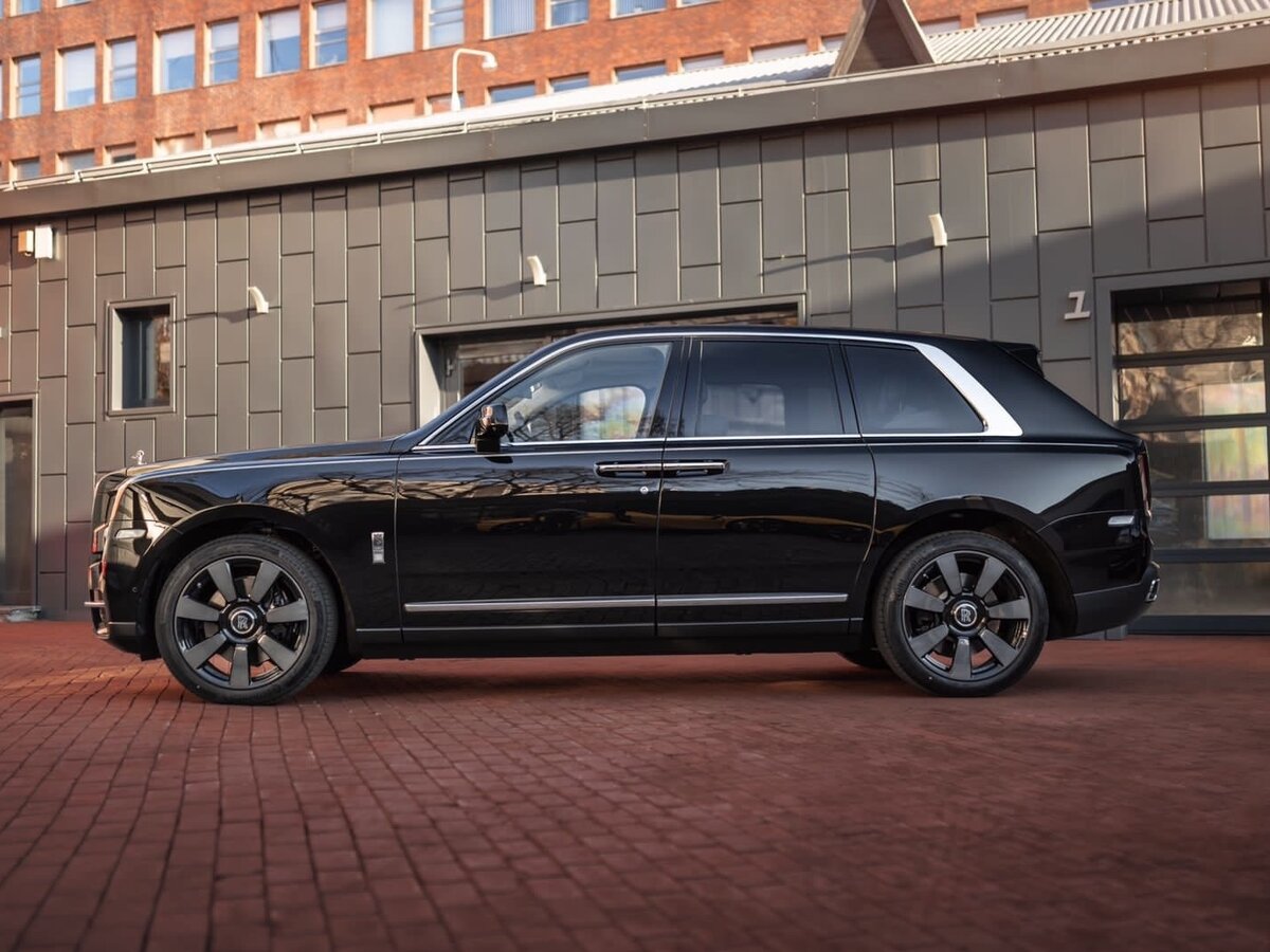 Rolls-Royce Cullinan продан за 89 миллионов: рекорд Новосибирска в люксовых авто