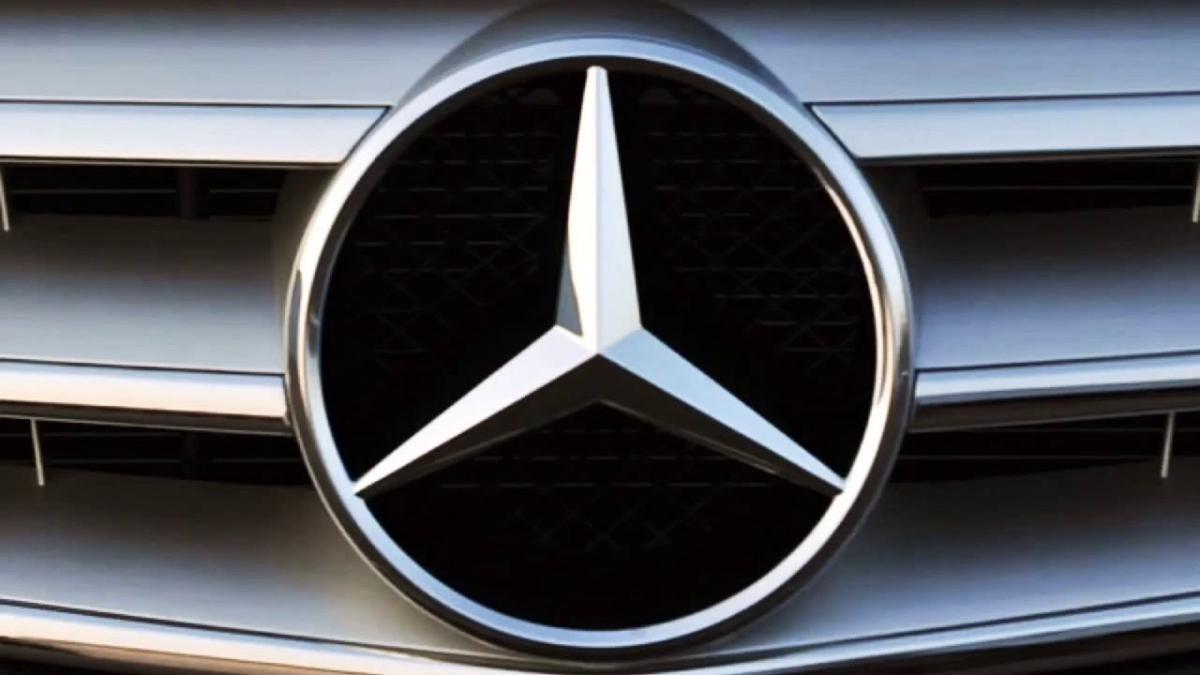 Компания Mercedes отзовет 2,6 млн машин в Китае из-за проблем с программным обеспечением
