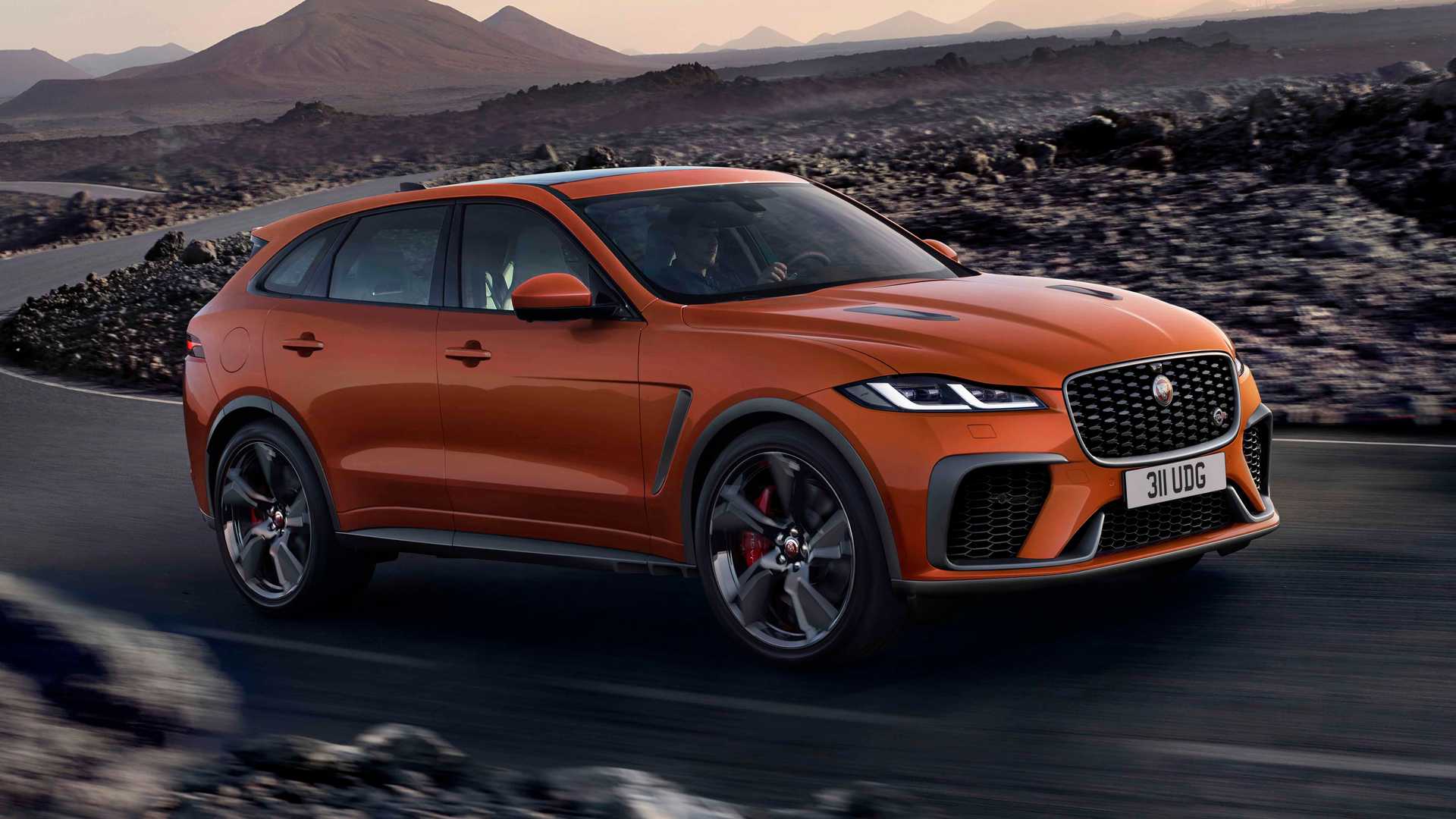 Представили обновленный Jaguar F-Pace SVR