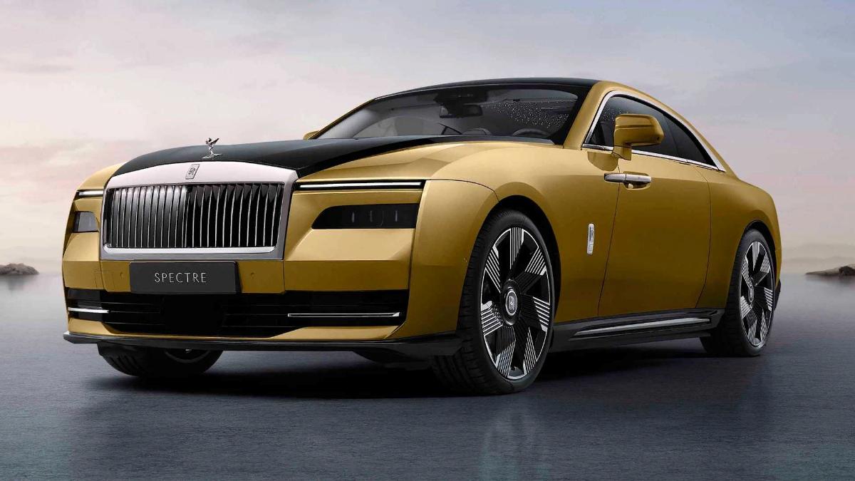 Продажи Rolls-Royce в мире в 2022 году впервые достигли 6021 автомашины за 118 лет
