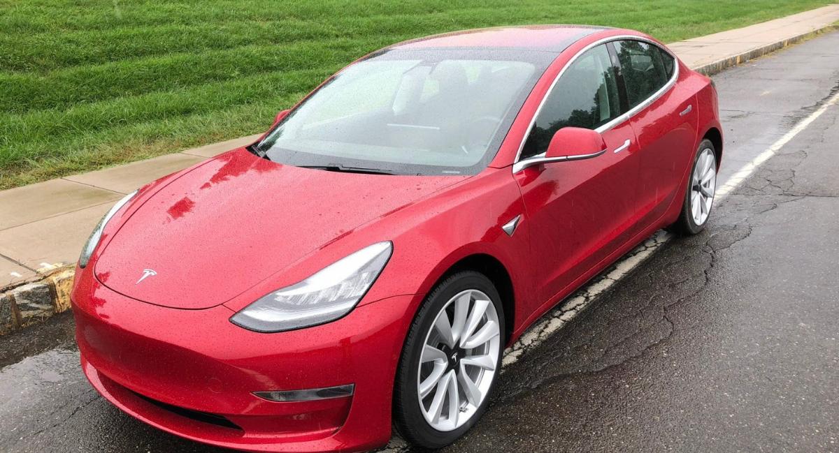 Компания Tesla отзовет более 435 000 электромобилей в Китае из-за проблем с задними фарами