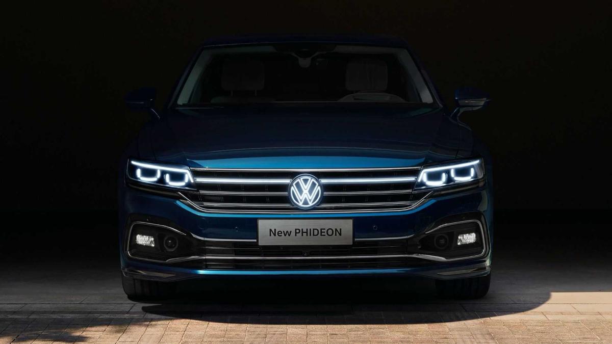В Китае показали полноразмерный седан VW Phideon 2021 