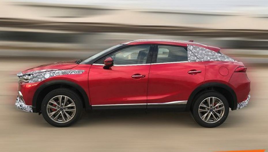 Китайская копия Mazda ZX-4 от бренда Zotye вышла на дорожные испытания