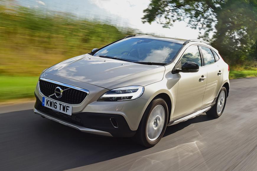 Автосайт «За рулем» назвал Volvo V40 надежным кроссовером с пробегом для РФ в 2023 году