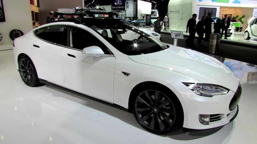 Каковы затраты на техническое обслуживание старенькой Tesla Model S?