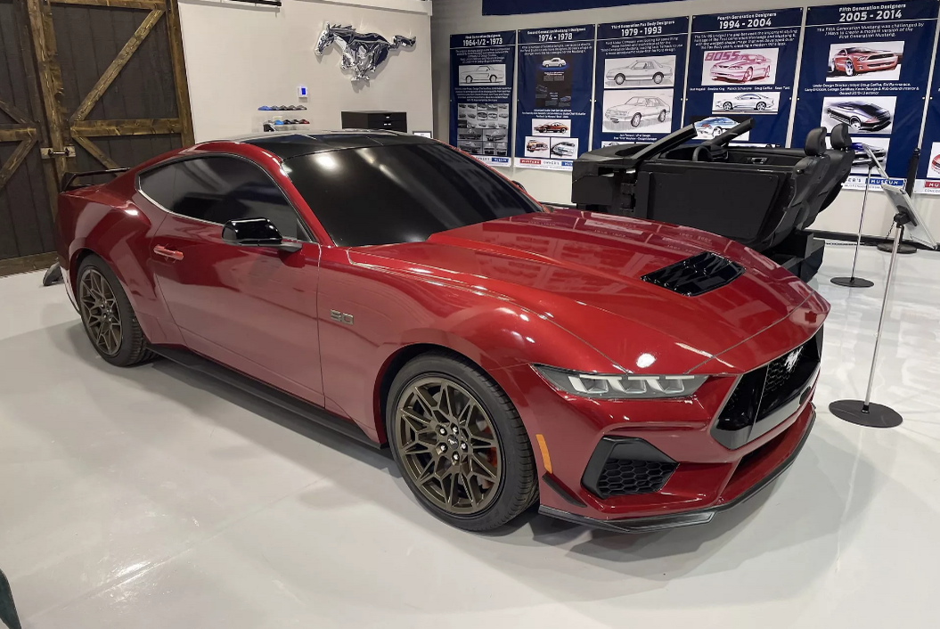 Ford готовит новый гиперкар-кабриолет Mustang GT500 к 2025 году