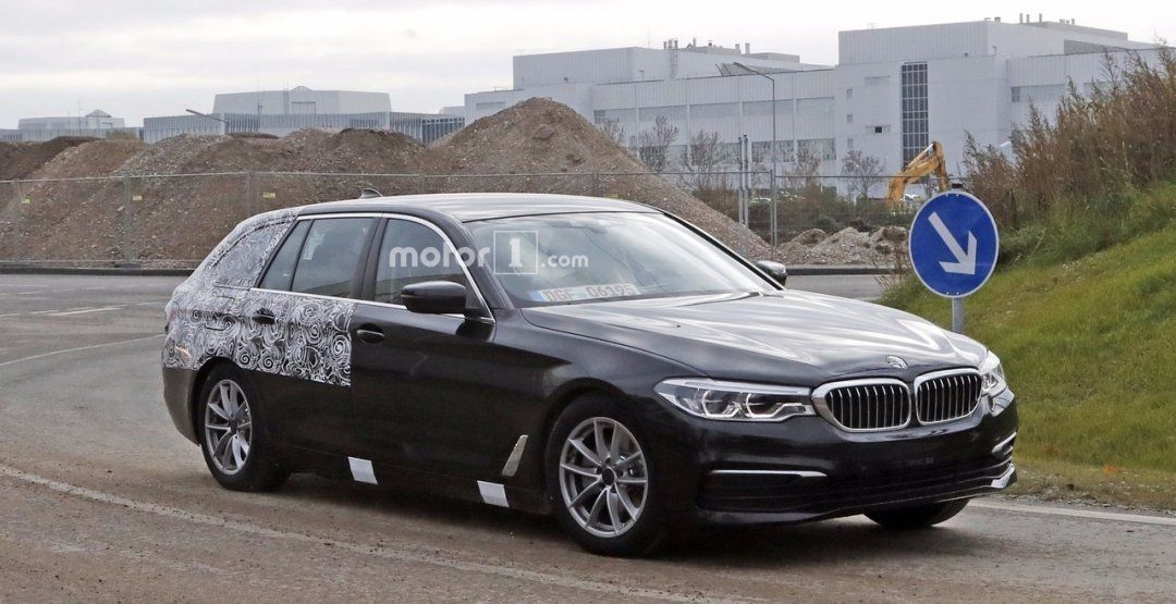 Немецкий BMW больше не скрывает внешность нового 5-Series Touring 