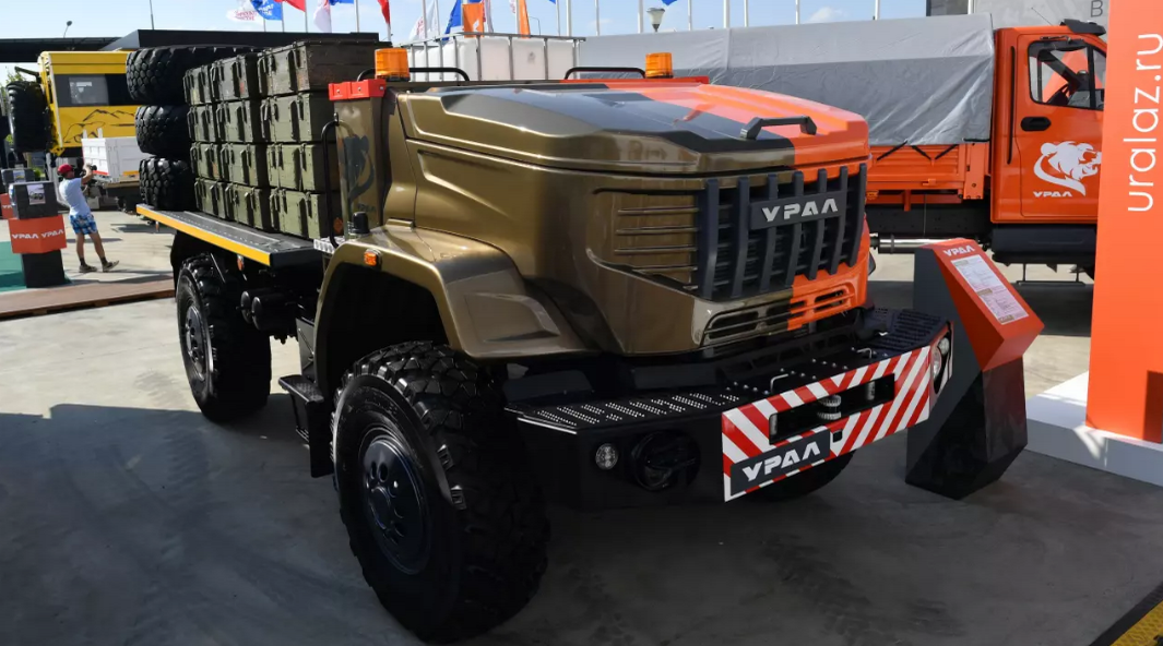 В Магнитогорске начались испытания беспилотного грузовика УРАЛ нового поколения