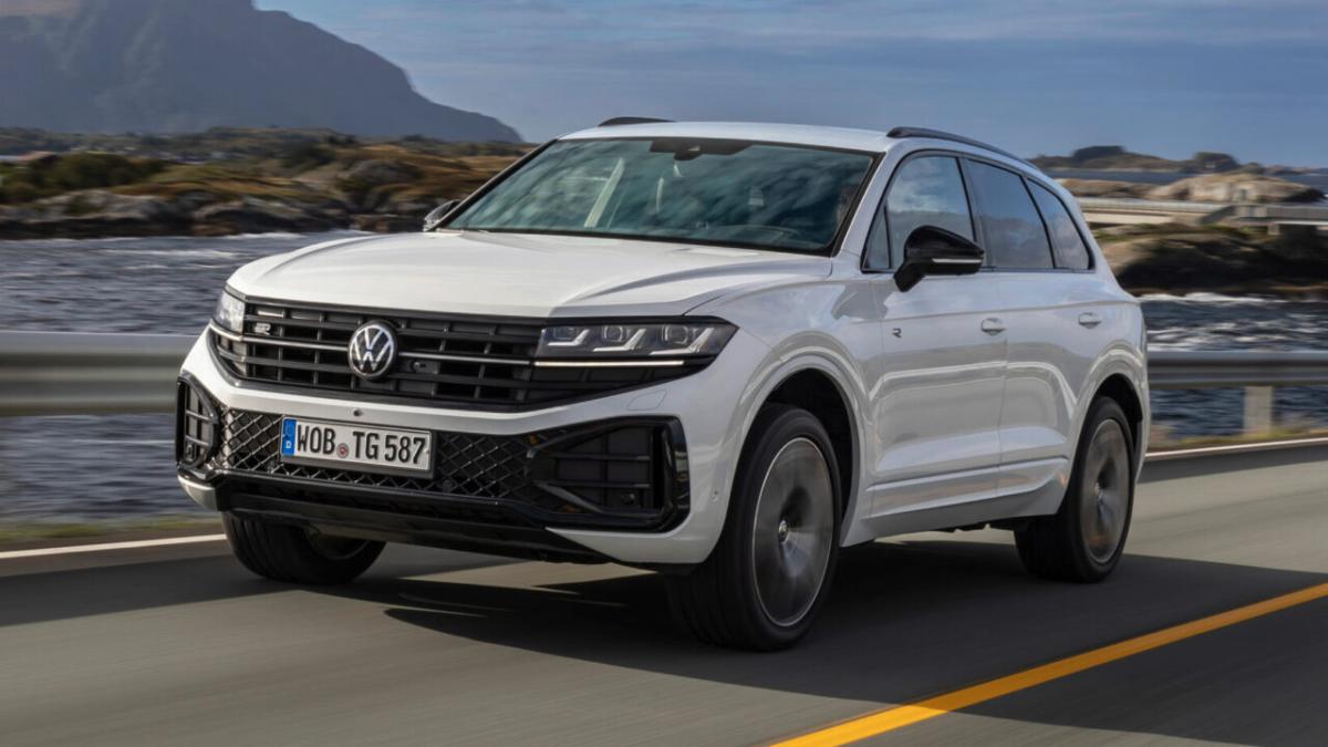 Volkswagen Touareg r-line 2024. Volkswagen Touareg кроссовер. Фольксваген Туарег 2024 в новом кузове. Туарег 2024 3 кузов.