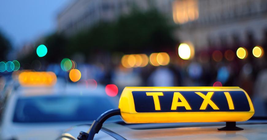 В России таксистов обяжут страховать пассажиров при поездках