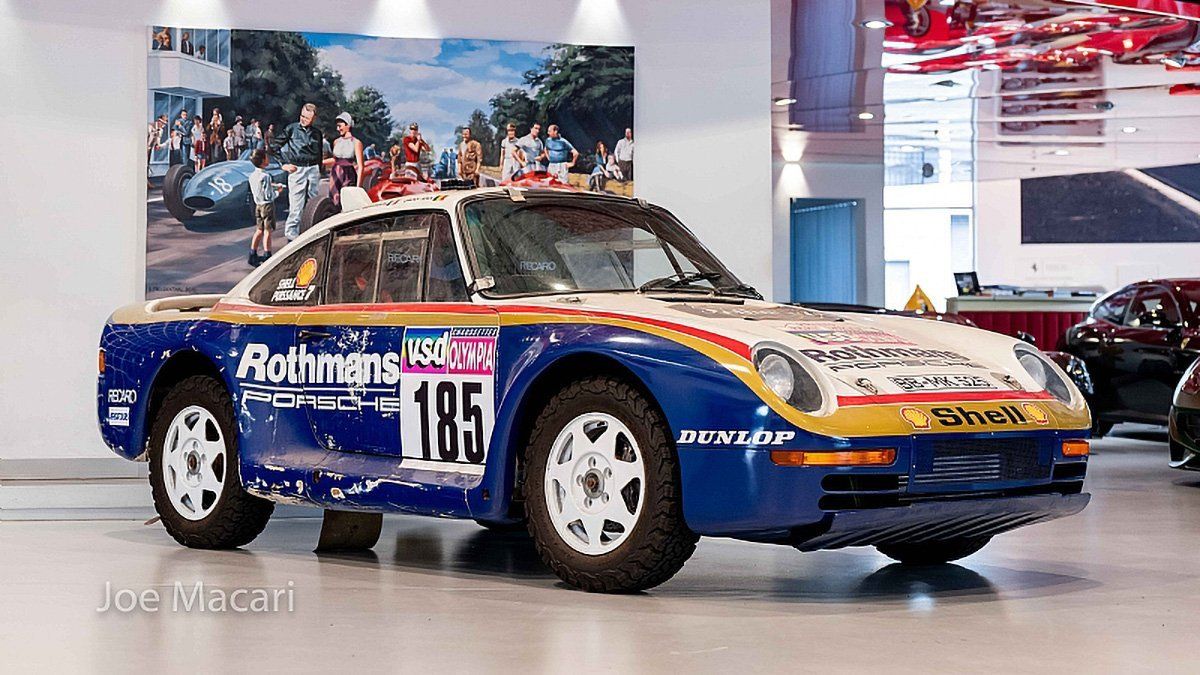 В продаже появился культовый Porsche 959, участвовавший в ралли «Париж-Дакар»