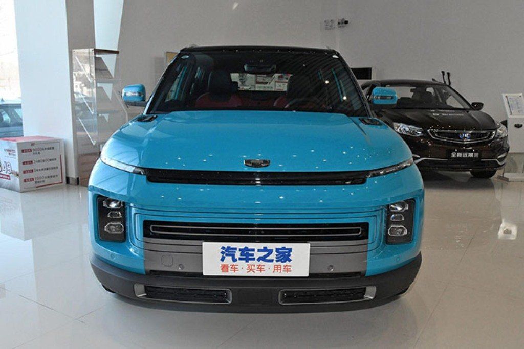 Geely Aykon покупает в России и конкурента Hyundai Creta за 900 000 рублей. вышел на рынок