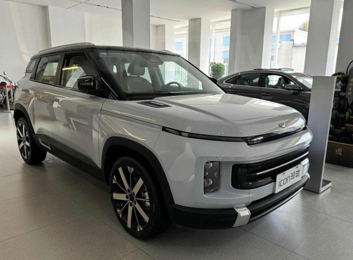 Дилеры в России продают Geely Icon 2024 с 2-летней гарантией  