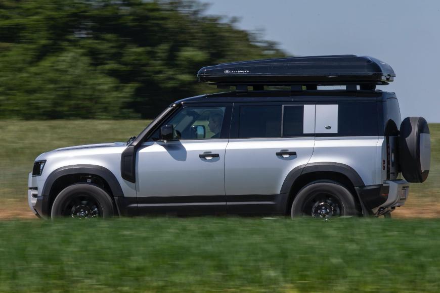 Land Rover предлагает купить туристическую палатку для Defender за 243 136 рублей 