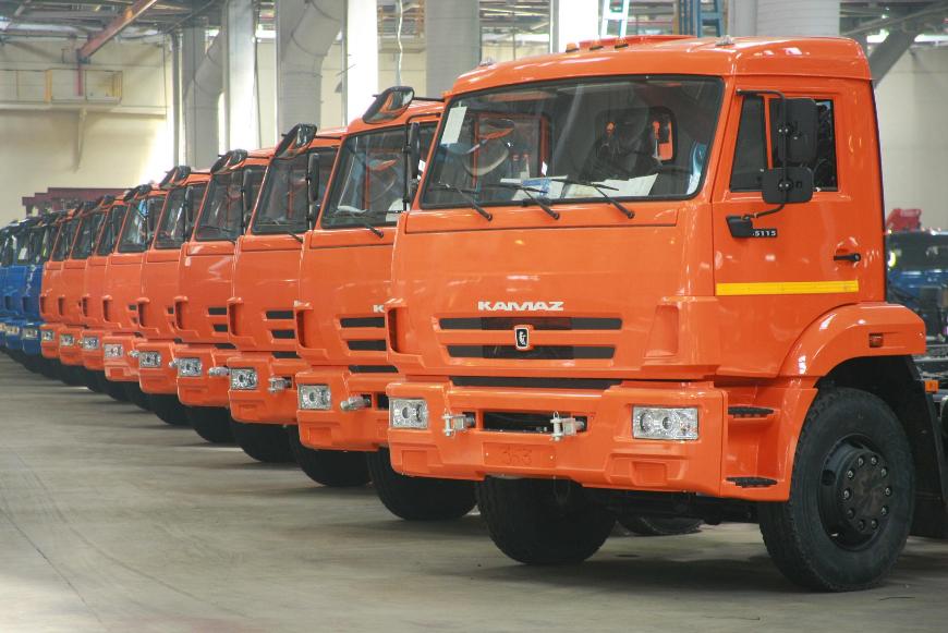 Производство грузовых машин в России сократилось на 22%
