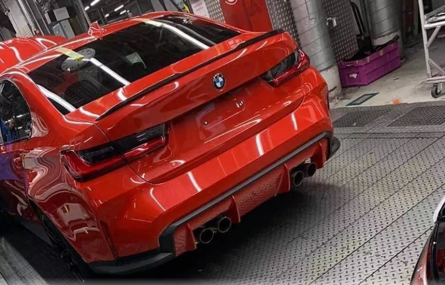 Обновленный BMW M3 попал на фото без камуфляжа