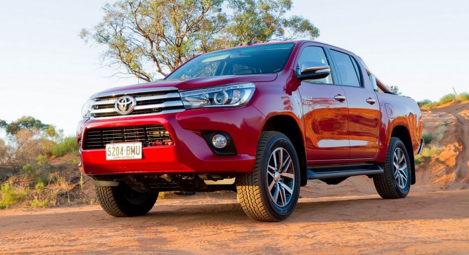 Пикап Toyota Hilux неожиданно подорожал у всех официальных российских дилеров