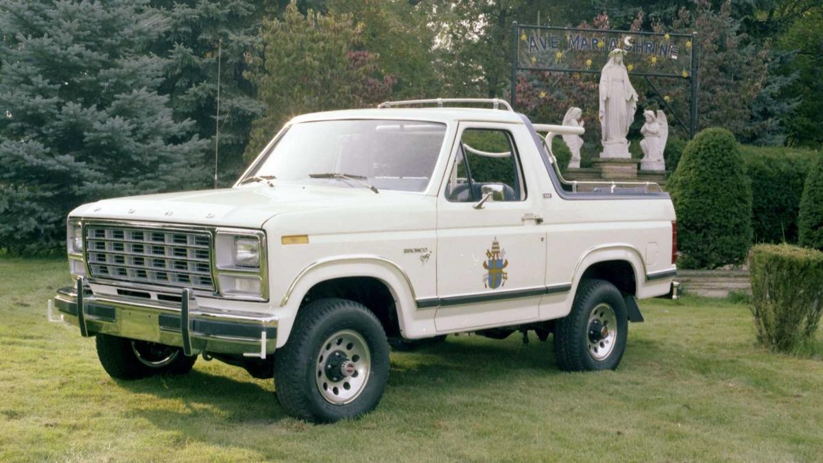 Ford рассказал о огромном количестве версий старого Bronco