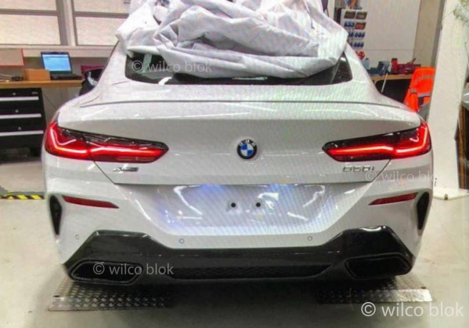 В сети появились первые живые фотографии BMW 8-Series без камуфляжа