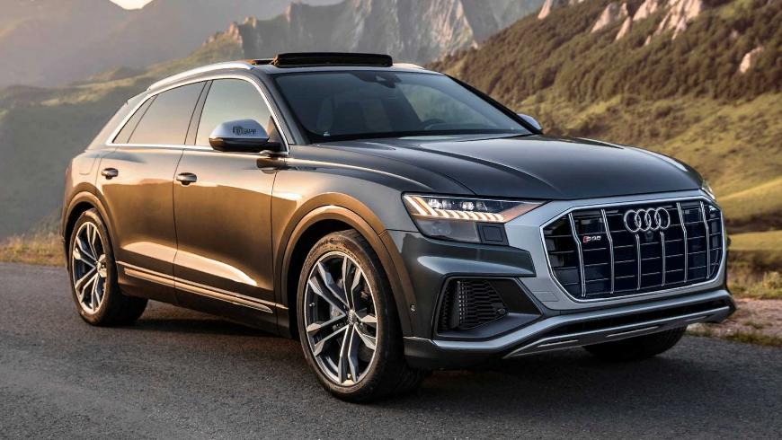 Audi опубликовала видеоролик с высокопроизводительным кроссовером SQ8 2020 года