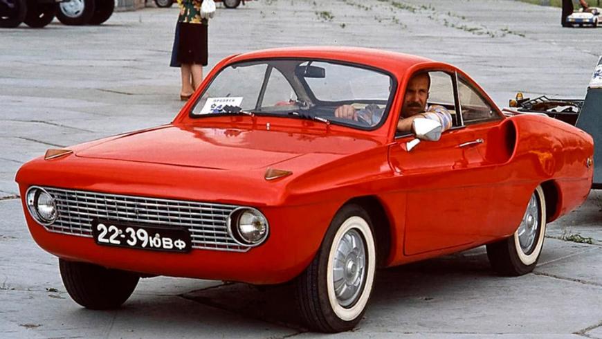 Советский автомобиль «Спорт-900» стал первым спорткаром в СССР