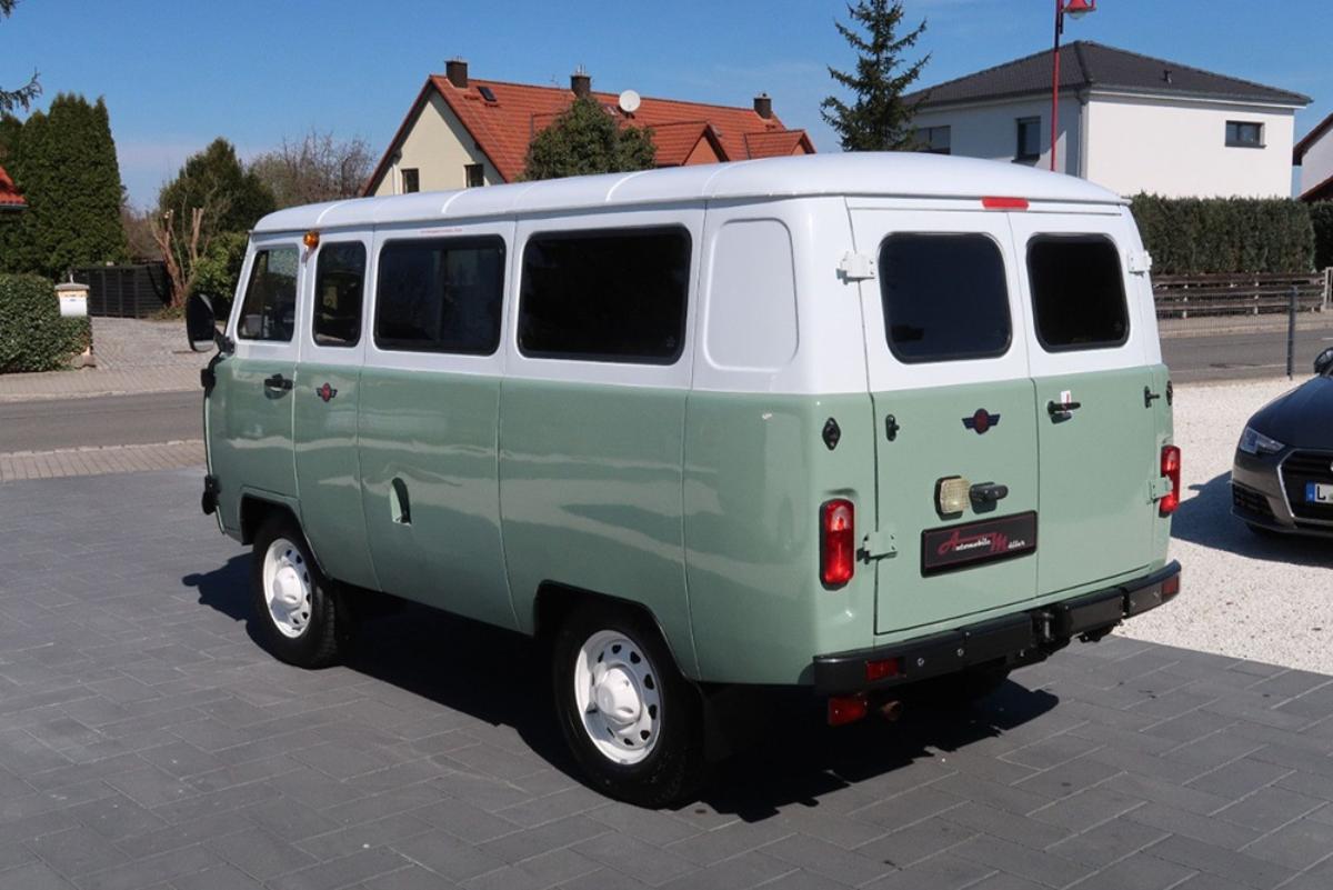 В Германии выставили на продажу УАЗ «Буханку» для путешествий: дорого 