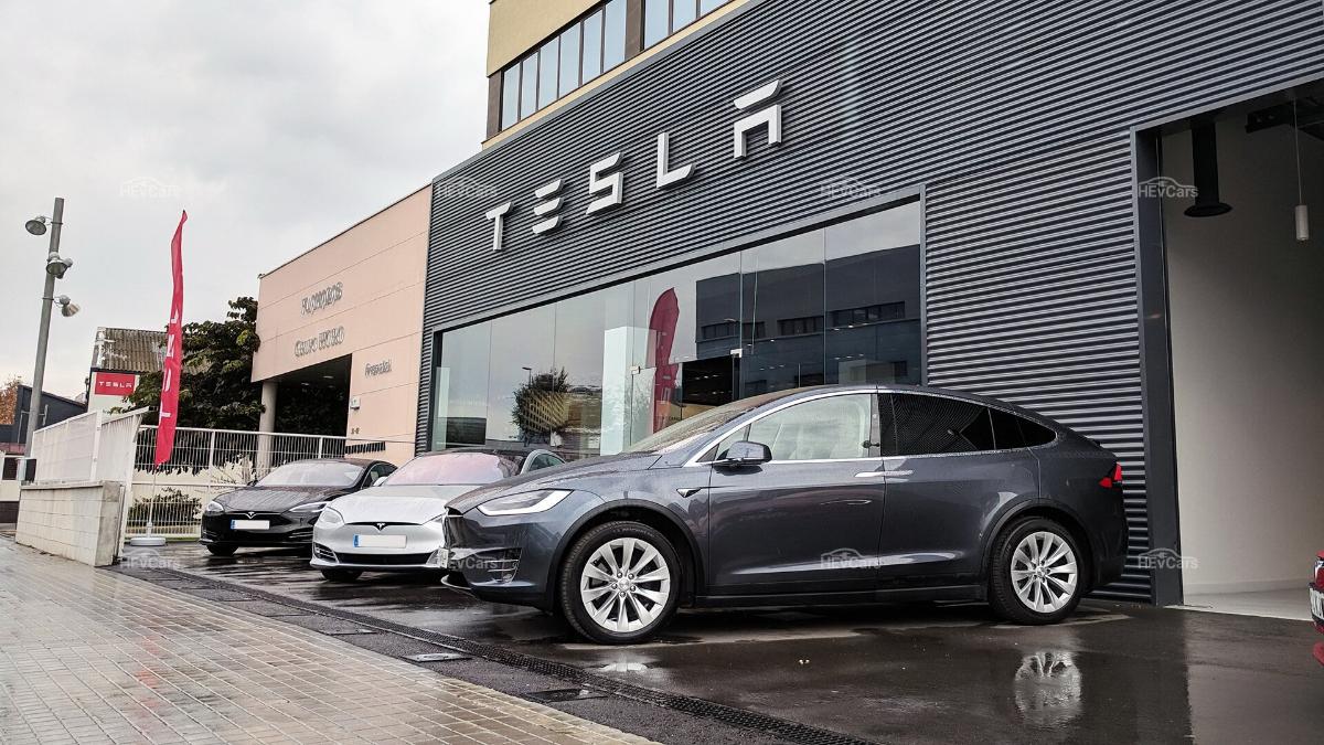 Автомобили Tesla больше нельзя вернуть в течение 7 дней
