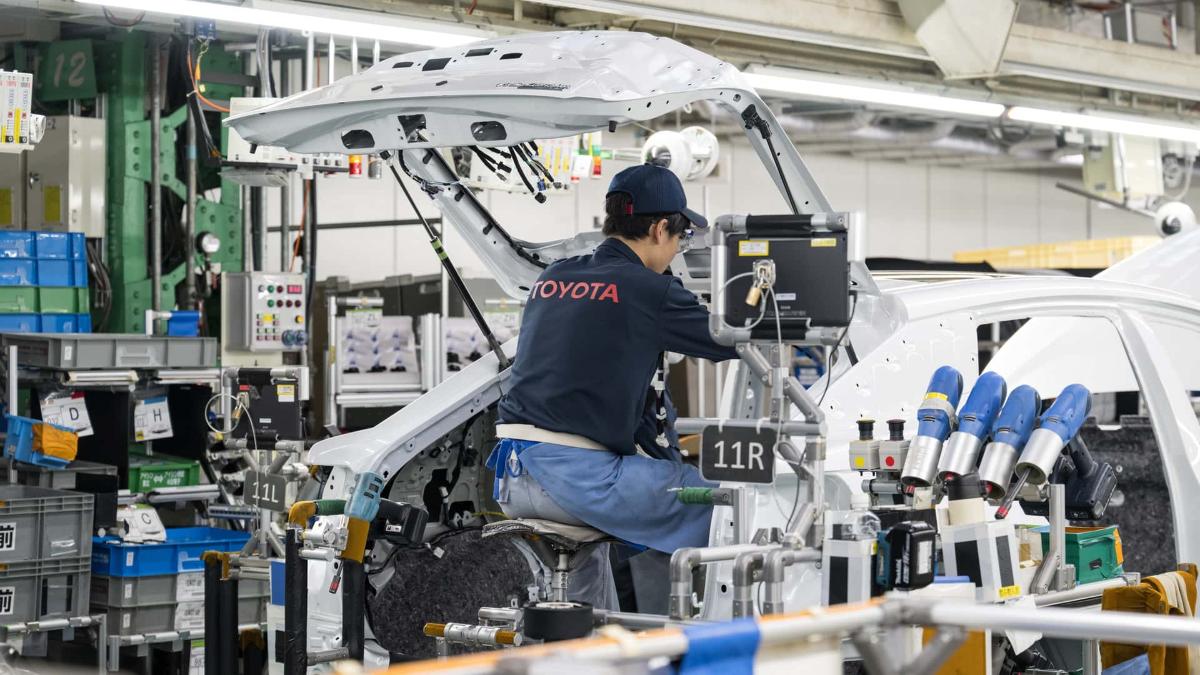 Toyota представляет современную линию по производству электромобилей 