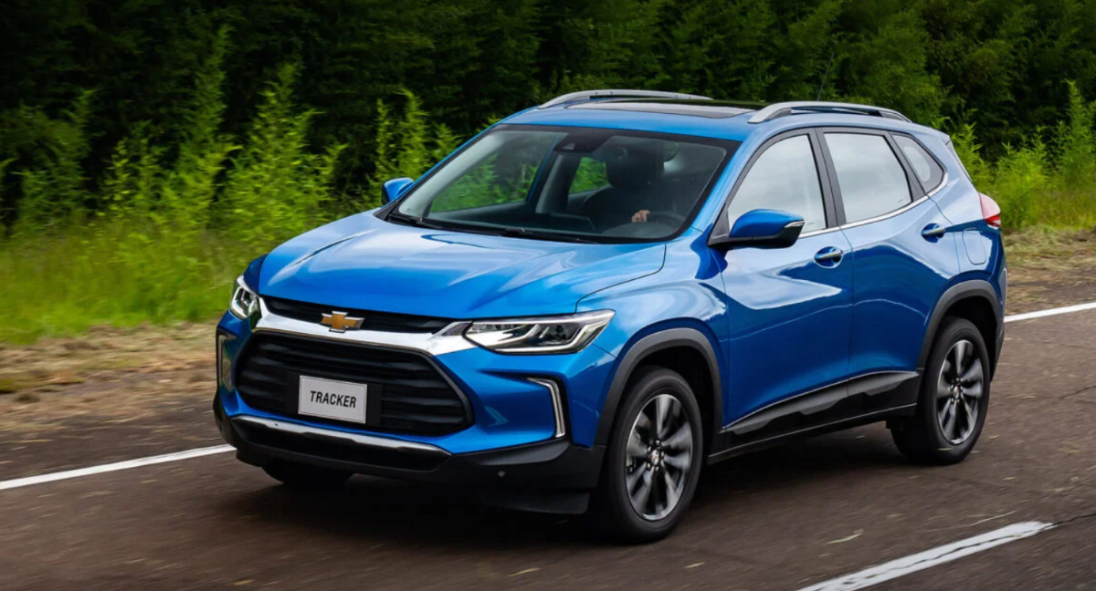 Автосалоны РФ снизили цены на новые кроссоверы Chevrolet Tracker в марте 2023 года