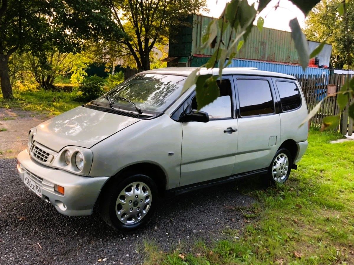 Внедорожный минивэн ВАЗ-2120 Надежда – разработан в СССР, выпущен в России, снят с производства по надуманной причине