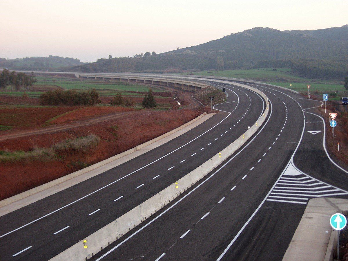 Платное шоссе от Европы до Китая продолжает стремительно дешеветь