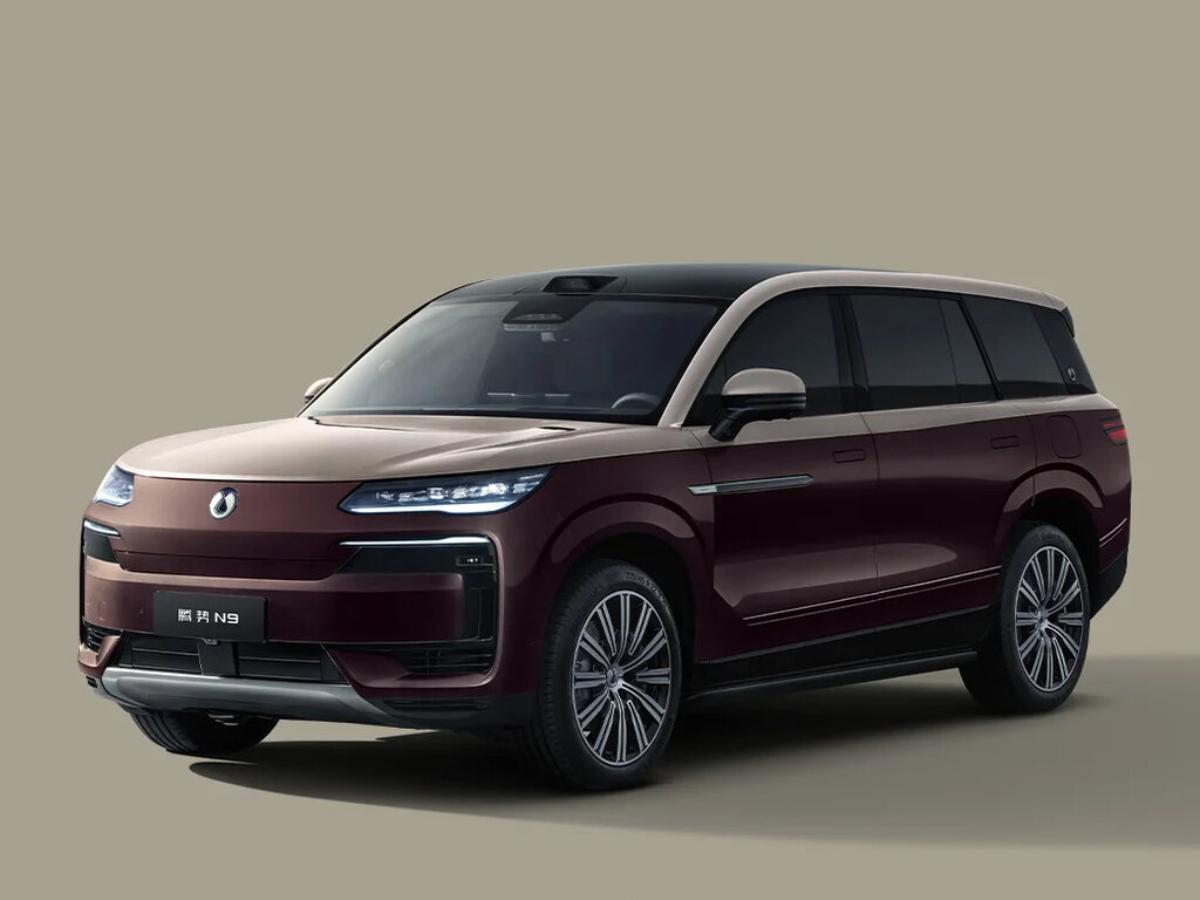 У соседей появится премиальный гибрид Denza N9 от BYD: больше 1100 л.с. и разгон до 3,9 с