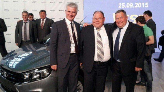 Перед официальным стартом серийного производства Lada Vesta, её показали официальным дилерам АВТОВАЗа