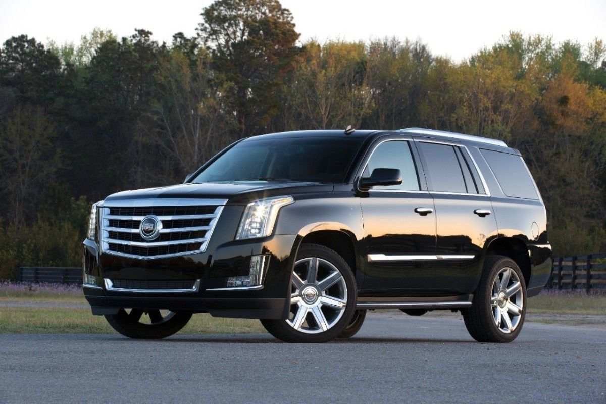 Cadillac обновит внедорожник Escalade к 2020 году и добавит ему новые двигатели