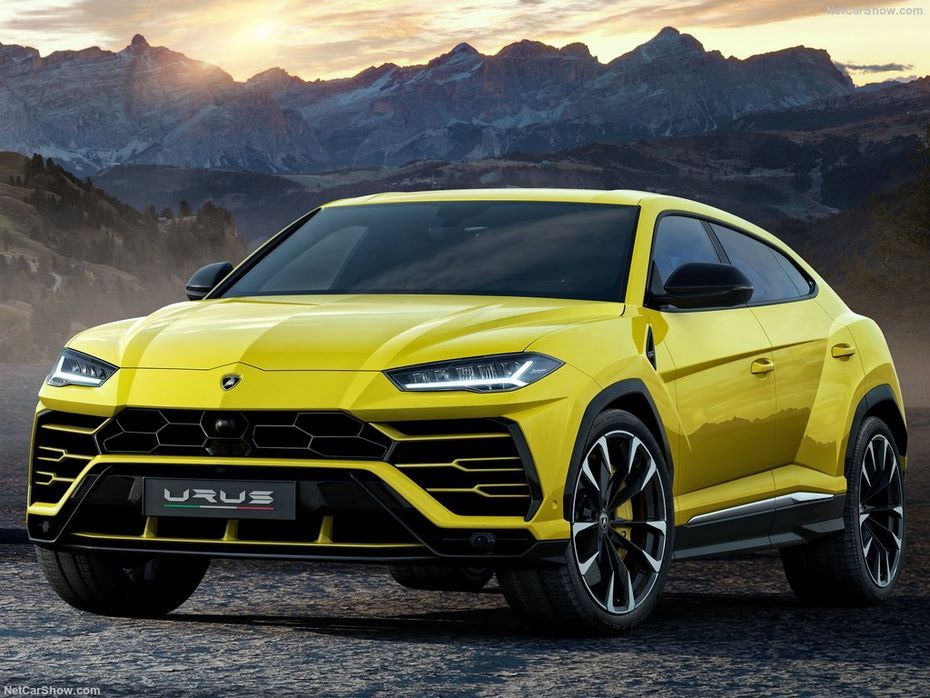 Кроссоверы Lamborghini Urus официально представили в России