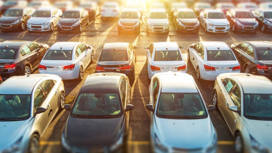 Аналитики назвали причины снижения мировых продаж автомобилей