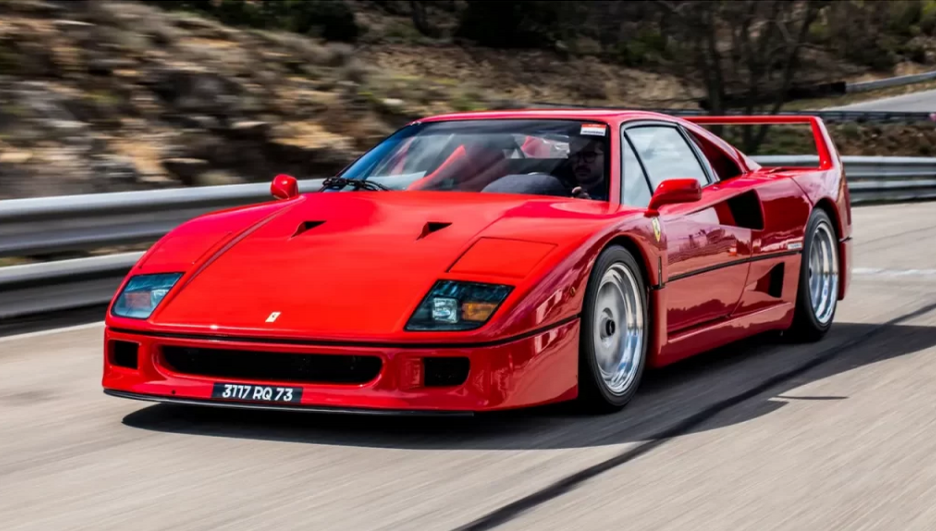 Продается легендарный Ferrari F40 гонщика Формулы-1 Алена Проста