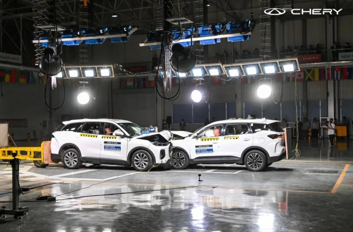 Chery Tiggo 9 разбили для проверки на безопасность: тесты с одновременными фронтальным и задним ударами