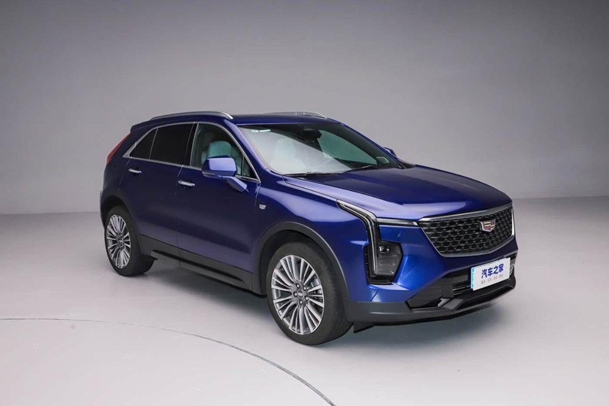 Стартовали продажи Cadillac XT4 за 1,8 млн: в 1,5 раза дешевле Lada Aura