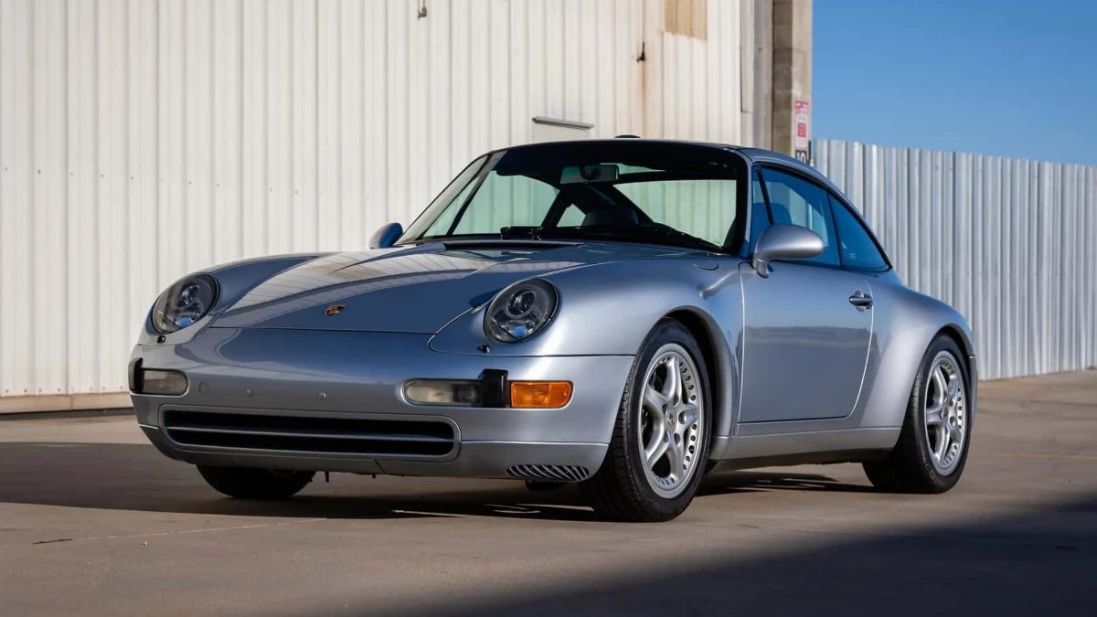 Porsche 911 Targa 1996 года продан за 164 000 долларов