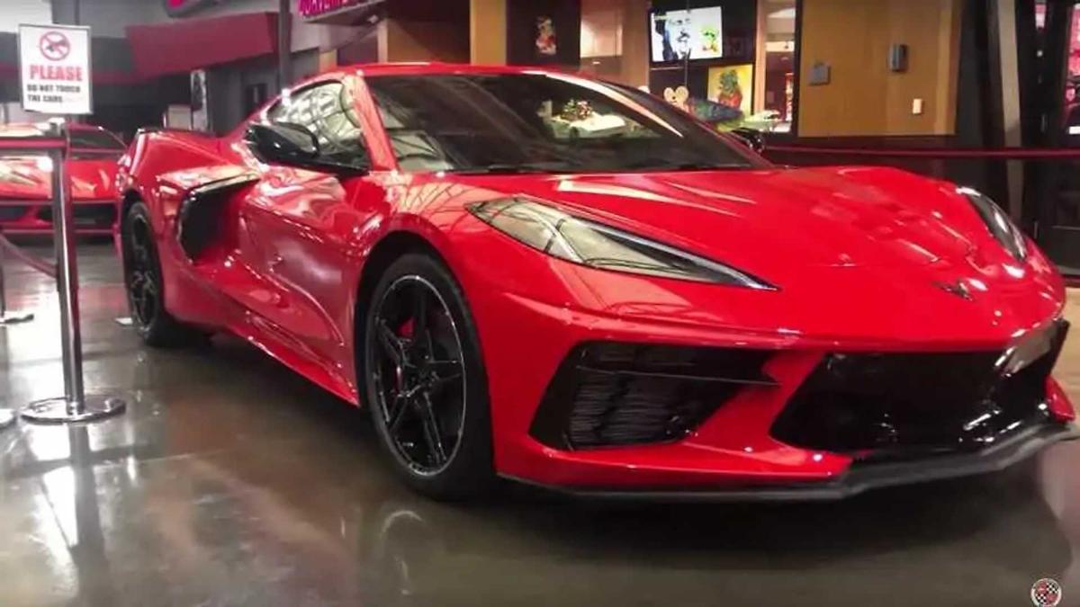 На аукционе продается Corvette C8 с пробегом всего 30 000 километров