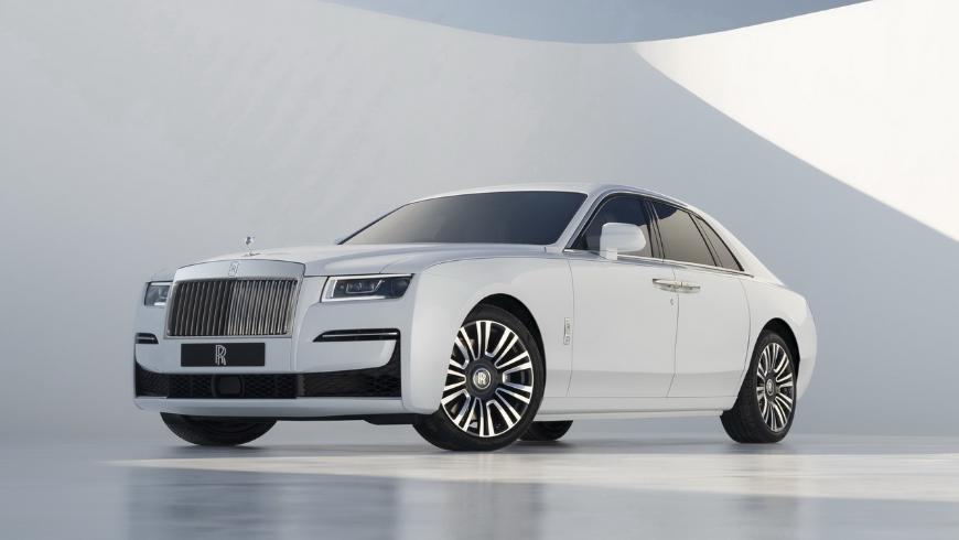 Rolls-Royce делает упор на роскошь, а не на современные технологии