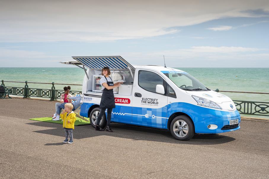 Nissan построил суперсовременный фургон для мороженного e-NV200 Ice Cream Van