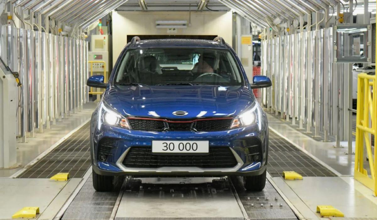 Около экс-завода GM в России заметили новые Kia и Chery Около экс-завода GM в России заметили новые Kia и Chery