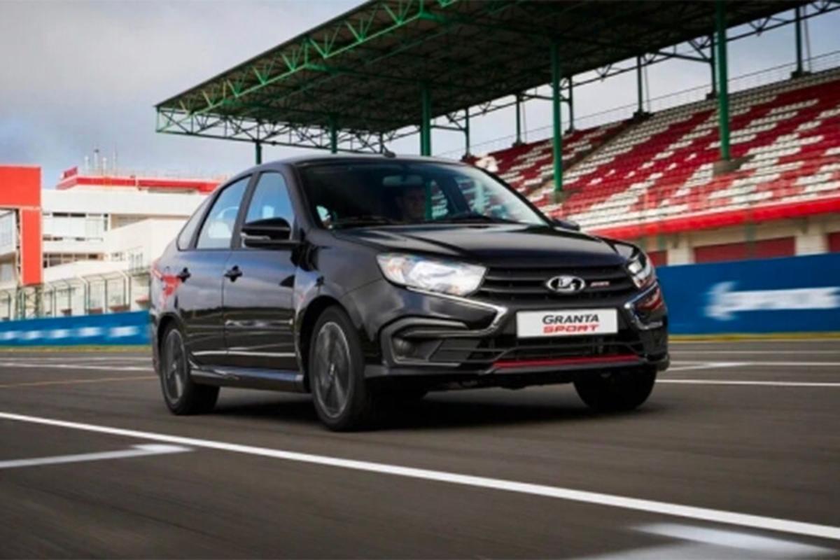 «АвтоВАЗ» начал выпускать Lada Granta Sport без мультимедиа и спойлера «АвтоВАЗ» начал выпускать Lada Granta Sport без мультимедиа и спойлера