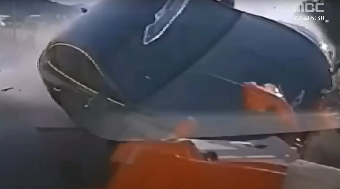 Авария седана Genesis на поразительном видео с камеры наблюдения вызывает вопросы о происшествии