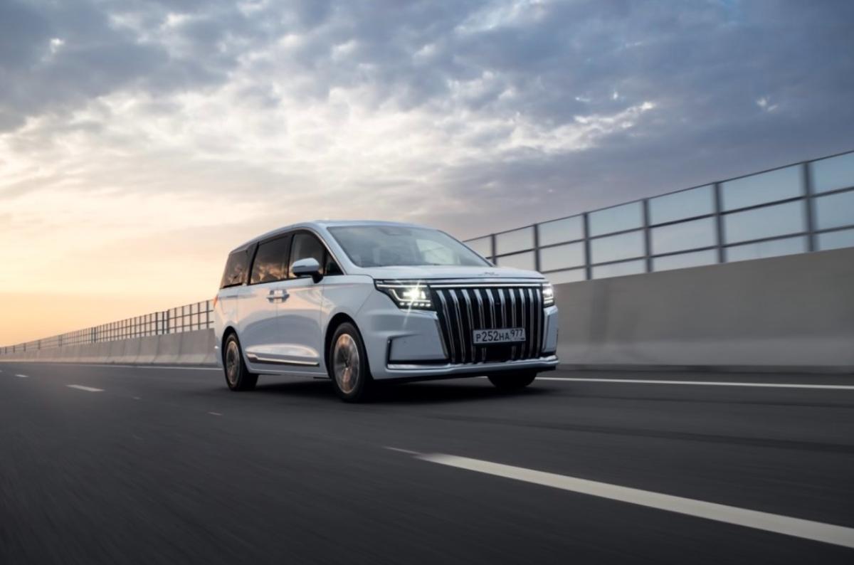 У дилеров РФ появилась точная копия Sollers SP7: что предлагает 7-местный «китаец»