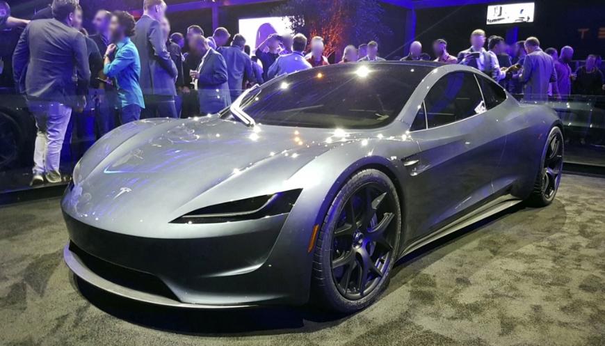 Tesla опубликовала видеоролик нового Roadster 